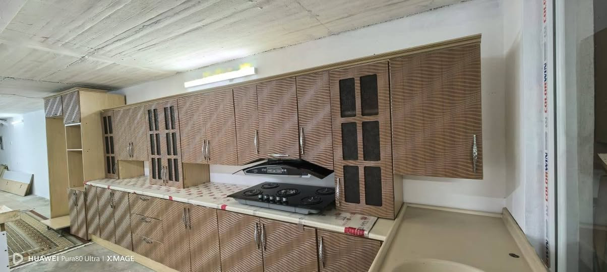 سێتی کەوانتەری تورکی باڵۆن پریس
 دەستی دووە زۆر پاک ماوەتەوە
تەباخ و مرەشەحی زۆر جوان و باشی لەگەڵەسێتی 
قیاسی درێژی کەوانتەر 6/15 مەترە
دڕێژی سنگکە 2/15
ناونیشان /سلێمانی /هەواری شار
*********** السليمانية, العراق
