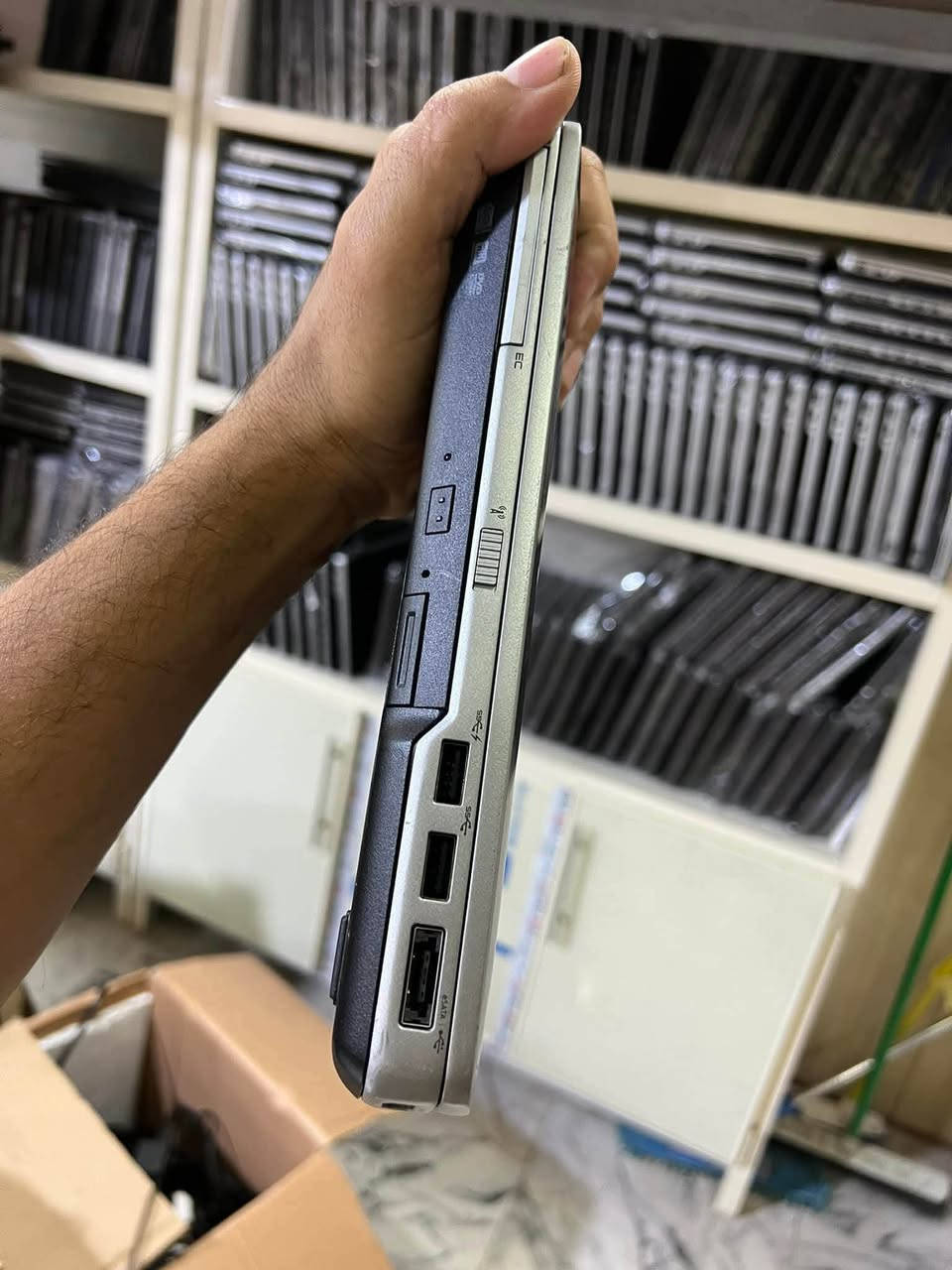 ديل • كور i5 • رام ٤