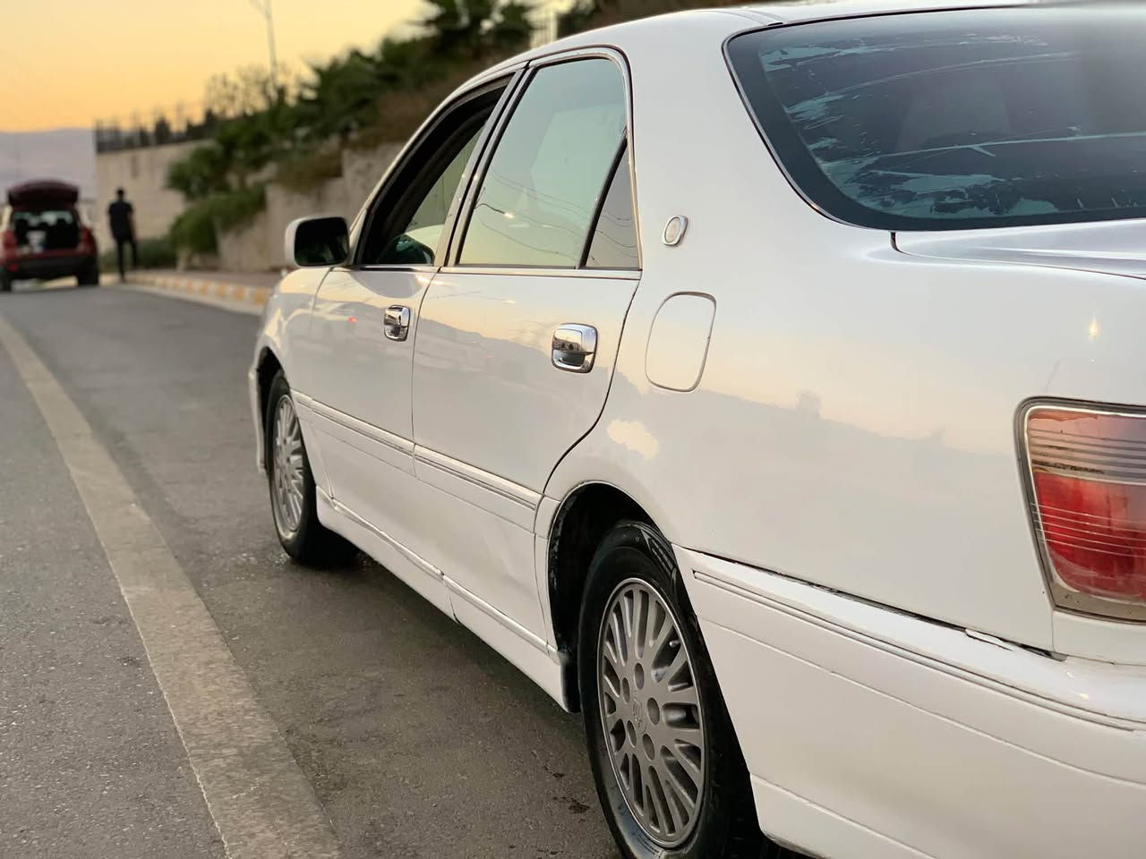 به ناوى خواى گه وره 
مه ليكه vvt vvt 
براوه براوه 
داژبل نه جه ف
گيرومه كينه  به شه رت
ته قه و ره قه ى شه شه رت
چوار تايه و ويلى لؤك
ده عمو ليدراو وه رگه راوى به شه رت 
كه فه رو شانسي به شه رت 
كؤدى هه يه نمونه له جوانى 
چالو شوختو به زمو ره زمى نيه 
سعرى ٣٤ گه لا قفلو كؤتايه 
قيستو قه رزو ئالو گؤرم نيه 
شوين سليمانى 
***********
