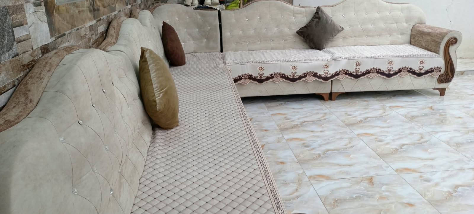 ديوان • ٧ ونص متر • ويّه كوشات