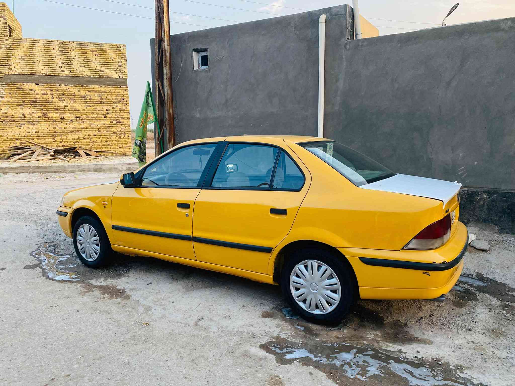 السلام عليكم سمند موديل ٢٠١١ جاهزة من كلشي رقم بغداد بسمي مصفرة من كلشي سنويه لل٢٠٣١ مكينه وكير وحدادية وتبريد كله جاهز سعرها ب((٣٤)) وبيها مجال اتصل وتدلل مكانها الديوانية 
***********
