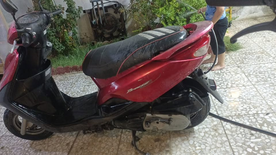 سلام عليكم دراجة بريز  نظيفه محرك ما مفتوح مآخذها من رمبه كفرات بلادي سعرها ٨٠٠ بيها مجال مكاني المشتل   ‭***********‬
