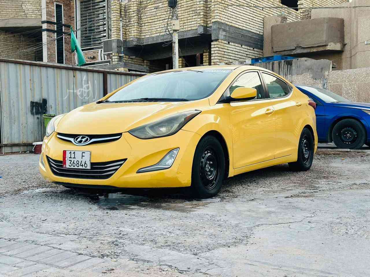 السلام عليكم
الانتراء أمريكي مديل 14 حادثه باب وشويه من الدوسه 
بدون دواخل
سياره حلوه  كير مكينه خير من الله تبريد منضومه جيده 

منظمة غاز جديدة 
منضومه زنون عالي ناصي اصليه 
دوشمه عام تخم تاير جديد
مصفره هيه وغرمات هزه جيده ورقم جديد 
السعر 96 وبيه مجال العنوان بغداد الإعلان
***********
