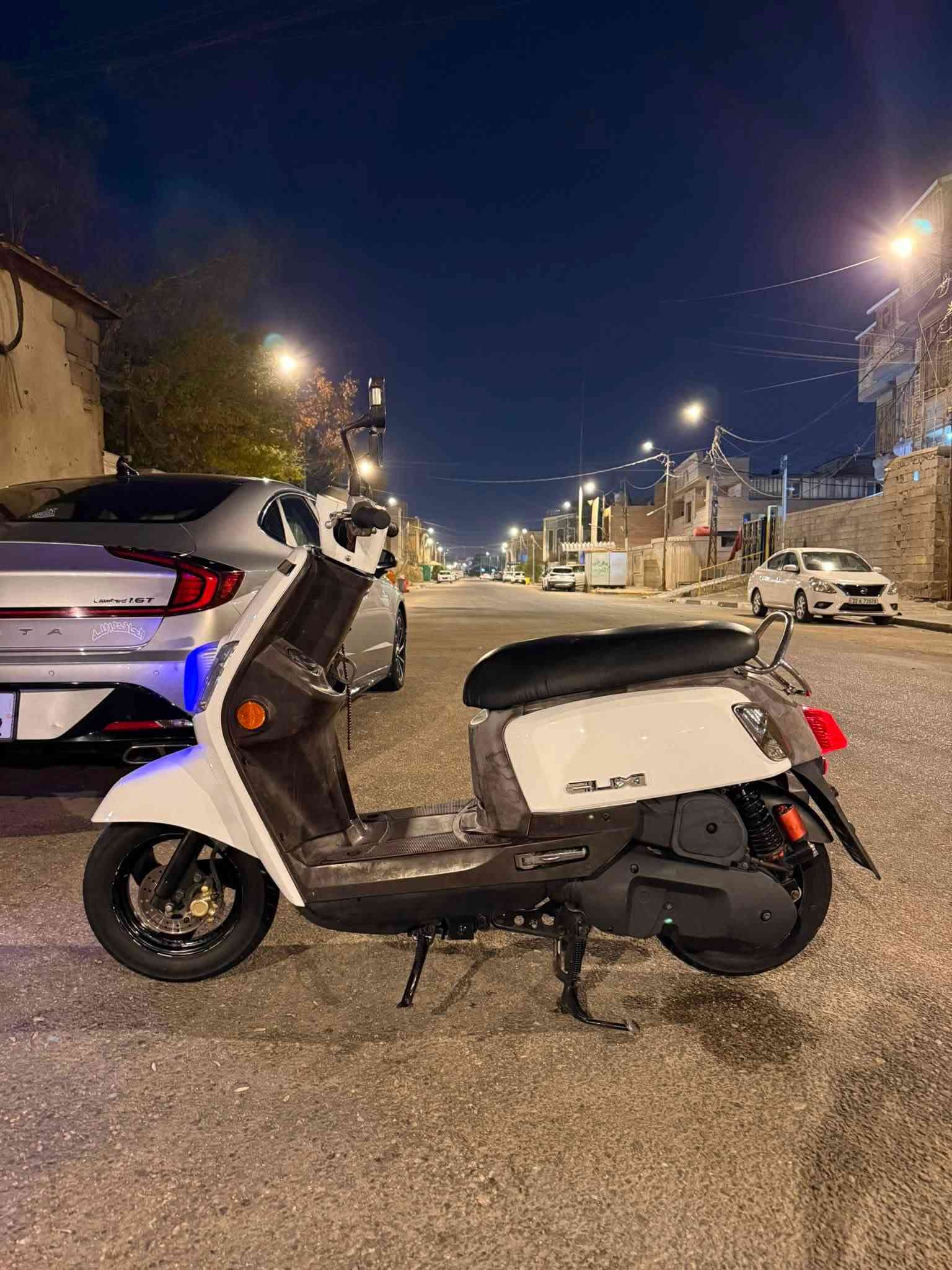 السلام عليكم ماكس بوليس مسطره نضيفه ماتعوبه مال رمبه مديل ١١ ومابيه كل نقص خيير من يم الله شراي يجي خااص مكاني بصره حكيميه *********** سعر مليون و١٥٠ وبيه مجال

