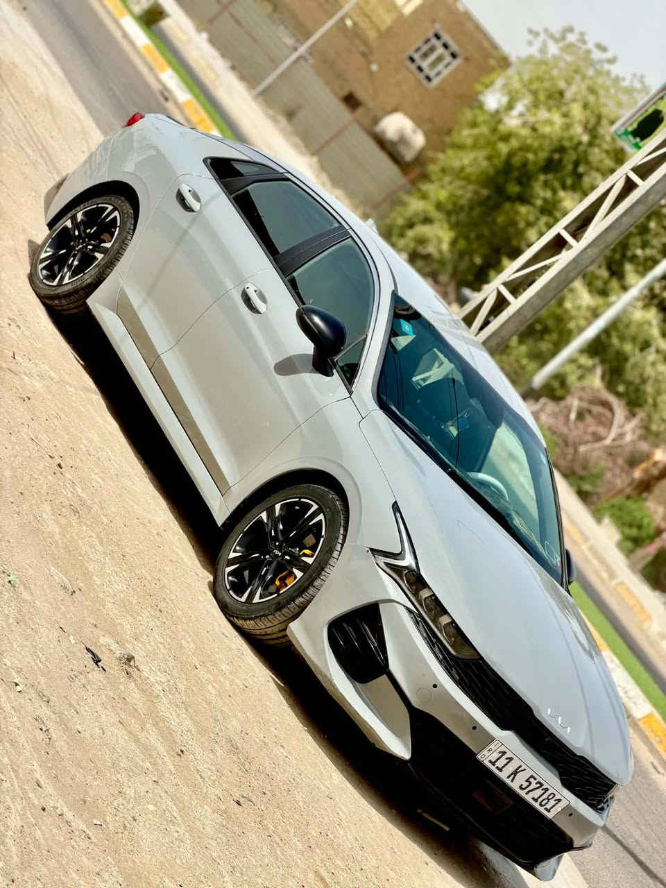 KIA K5 GT LINE
2023 موديل 
السياره فقط دعاميه لون مميز 
بدون ارباك
سيارة باسمي رقم بغداد انكليزي 

المواصفات:

1-بصمة ابواب وتشغيل

2-تحكم استيرن كامل 

3- كشنات الامامية كهرباء 

4-كراسي جلد اسود

5 - وختم شعار GTline

6-رادار امامي + خلفي

 (توقف خلفي ذاتي) 

7- شاشه كبيرة كار بلي( بلوتوث ، USB  AUX )

9- حجم المحرك 1600 تيربو

10- رادار امامي + خلفي

11- لد نهاري

‏12 -انظمه قيادك 6

13-ويل كب 19 

14- شاشه عرض اعطال بالدشبول

15- كروز سرعه ذكي  ( مثبت سرعه )

16- كشنات تدفئة 

17-سايد بريك بصمه 

‏18- GPS الخرائط

19- نظام النقطه العمياء

20-  صندق كهرباء

21- قيادة ذاتية

22- شاحنة واير ليس

23- تحديد مسار 

24--تشغيل عن بعد

25-- مخارج شحن أمامي 

26-- رادار جانبي + امامي+ خلفي

رقم الشاصي 5xxg64J2xpg199989
للاتصال ***********

