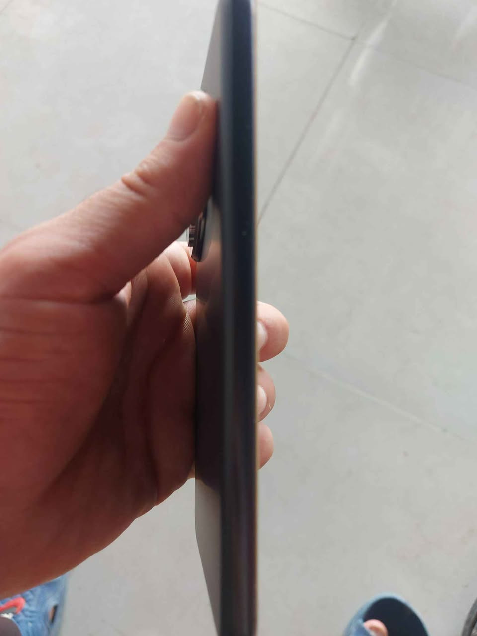 Honor 400Pro
Battery 6000
Charger 100W
3 غلاف
كامل ملحقات 
بي كسر بالضهر ومكان الشاحن شوي اطرافة محفور 
رقم صاحب الجهاز.
***********
توصيل متوفر لكل عراق
سعرة 540و بي مجال بسيط
---------
ئۆنەری چوارسەد پڕۆ honor 400 pro 
پاتری 6000 هەزارە بەبارگاوی کەرەوەی  100 وات 
سێ کەڤەرو کامل ئەشیای خۆی لەگەڵە بیلادی بۆ هەموو شت بێوێنەیە سەرنج ڕاکێشە 
هەرکەس ویستی چات بکا یان پەیوەندی بەم ژمارە
 مۆبایلە بکەن 
نرخي540هه زار ومه جالي كه مي تيدايه
*********** كركوك, العراق
