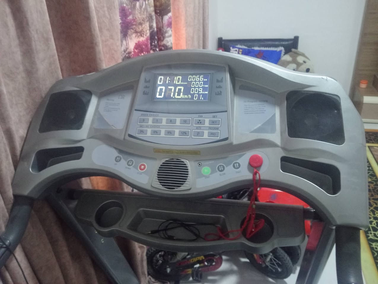 جهاز جري للبيع
السعر 250وبي مجال 
***********
