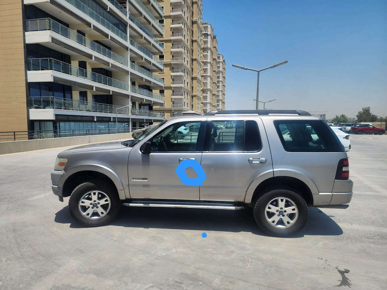 فورد اكسبلور ٢٠٠٨
بغداد حي الجهاد 
بس بنيد مبدل اصلي 
محرك كير تبريد 
السعر ٨٥ وبيه مجال 
***********

