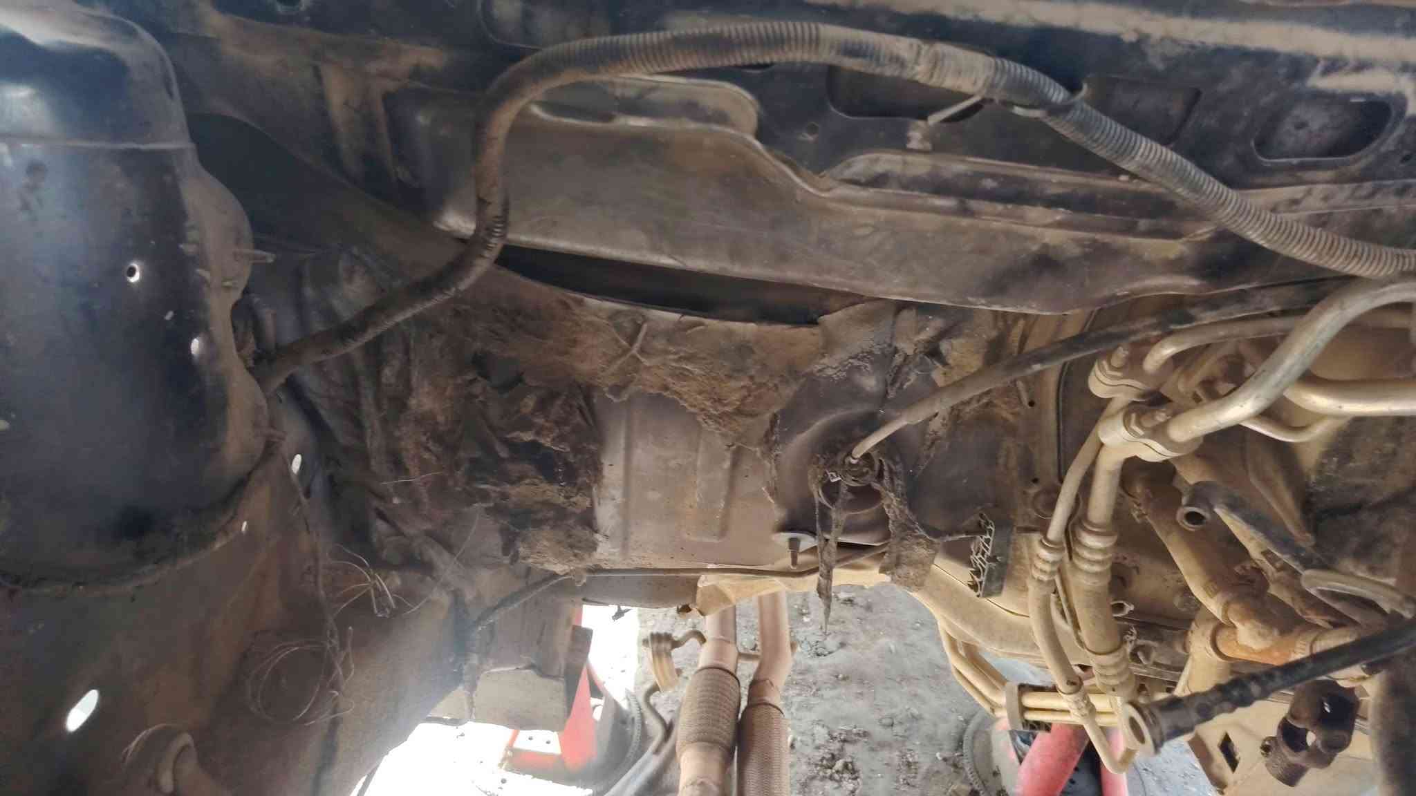 🔥🚘 المرحلة الأولى… بداية مشروع إعادة ضبط السوزوكي 🚘🔥

باشرنا بتفصيخ بجم السوزوكي بالكامل ورفع جميع الأجزاء المرتبطة به، استعداداً لبدء عمل شامل ودقيق يتضمن:

🔧 إعادة ترتيب وتجميع البجم على ضبط وقياسات المصنع.
⚙️ استبدال الكير القديم وتركيب كير جديد.
📐 إعادة ضبط سنتر المحرك والكير بالشكل الصحيح.
🔍 فتح وتشخيص المحرك لمعرفة مصدر صوت اللقلقة ومعالجته من جذوره.
✅ فحص جميع القطع أثناء التفصيخ، وتجهيز المطلوب للمرحلة القادمة.

الشغل بعده بأول مراحله… والهدف نرجّع السيارة بتجميع مضبوط، سنتر صحيح، وأداء يليق بالسوزوكي 💪🔥

🔜 يتبع… المرحلة الثانية

🔧 ورشة أنور سوزوكي وإكونوكس
اختصاص صيانة سوزوكي XL7 وشفروليه إكونوكس

📍 كربلاء – الحي الصناعي – البلوك الثاني – شارع السايدين – سايد الدخول

📞 ***********
📞 ***********

خبرة بالتشخيص… دقّة بالعمل… ثقة بالنتائج 🔧🚙

