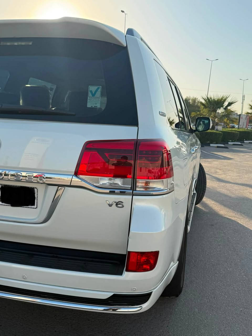 🚘 للبيع | تويوتا لاندكروزر 2019 وايت إديشن 🚘

✨ فول مواصفات | SAS باب أول | على وضع الشركة (بالكارتون)

✅ موديل: 2019

✅ فئة : White Edition كامل 

✅ الممشى: 132 ألف كم حقيقي

✅ مكفولة كفالة عامة من كل شيء

✅ سيارة نظيفه جداً وجاهزة، لا تحتاج أي مصروف

أبرز المواصفات:

🔻 SAS باب أول 

🔻دبل ماوس

🔻فتحة سقف

🔻بصمة تشغيل

🔻شاشة وكالة 

🔻شباك أمامي أبيض مع نيكل

🔻ثلاجة

🔻شاحن لاسلكي للموبايل

🔻مرايا طي أوتوماتيك

🔻مرايا قلاب

🔻كشنات كهرباء (2)

🔻داخلية جلد عسلي

🔻طفاية حريق

🔻والعديد من المواصفات الأخرى المعروفة سـاز  

📄 رقم بغداد باسمي

✅ هزّة وسنوية مجددات

📍 العنوان: بغداد - كريعات 

📞 للاستفسار: ***********

