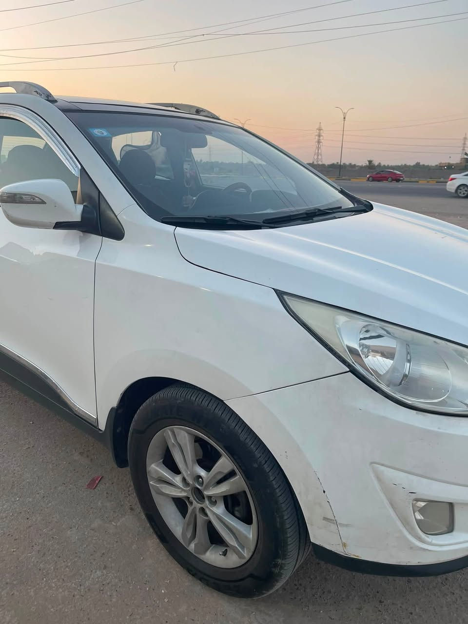 للبيع: هونداي توسان موديل 2014
المواصفات والتفاصيل:

 النوع: هونداي توسان (Hyundai Tucson)

 الموديل: 2014

 اللون: أبيض

 الرقم: بابل (خصوصي)

 العداد (الماشية): 140,791 كم

حداديه نظيفه 

 الصبغ: يوجد صبغ ورصعات وتكحيل حسب ورقة الفحص مرفقة بالصور (السقف والتفاصيل واضحة بالسونار)

المواصفات الداخلية والاضافات:

 شاشة أندرويد كبيرة

 بانوراما / فتحة سقف

 وديكور نظيف

والسعر: ١٢٠$ وبيها مجال 

للتواصل // ***********

 المكان: طويريج

