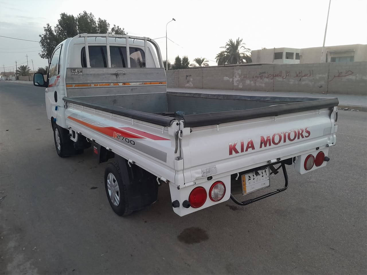للبيع كيه عموشه موديل ٢٠١٩ رقم بغداد مشروع وطني السياره جديده بمعنى الكلمه مكفوله كفاله عامه من كلشي على وضع الشركه كير محرك اكسل تخم تاير كله جديد العنوان بغداد الطارميه الشراي يتصل *********** #***********
