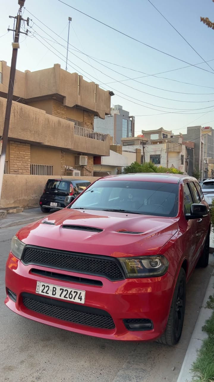 السلام عليكم بيع او مراوس دوج دورنكو موديل 2019 RT max ماشيه 80 الف بيه 3 قطع وربع يعني احسبه 4 قطع شماليه وفول ولون احمر كلشي ب السياره مبدل من صدر من منضومه بامزين منضومه مي دعاميه وبنيد وجاملغ عايد صبغهن كلش جديده حاليا السياره 
رقم ***********
مكان المنصور الداوودي بغداد, العراق
