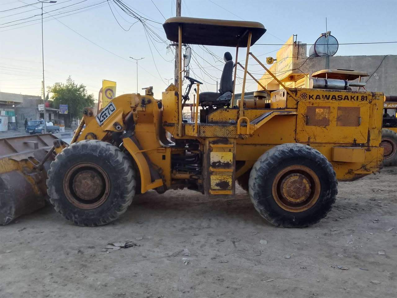 سلام عليكم شفل كاوسكي للبيع موديل 81رقم بغداد الماني ***********
