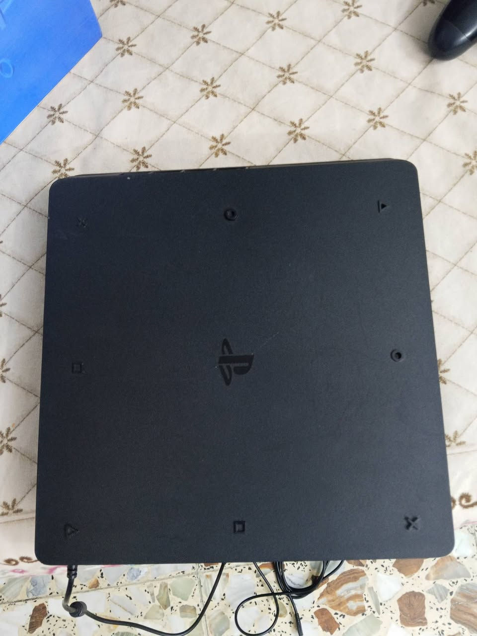 🎮 للبيع PS4 Slim 500GB
🔹 الجهاز نظيف وحالته ممتازة اصدره 13.02

🔹 500GB

🔹 يدتين أصليات

🔹 الكارتونة الأصلية موجودة 📦

🔹 أصلي ومو مهكر

🔹 شغال بدون أي مشاكل

🔹 قابل للفحص والتجربة

💰 السعر: 250 ألف دينار قابل للتفاوض بالمعقول

للجادين فقط 🌹     الرقم ***********
