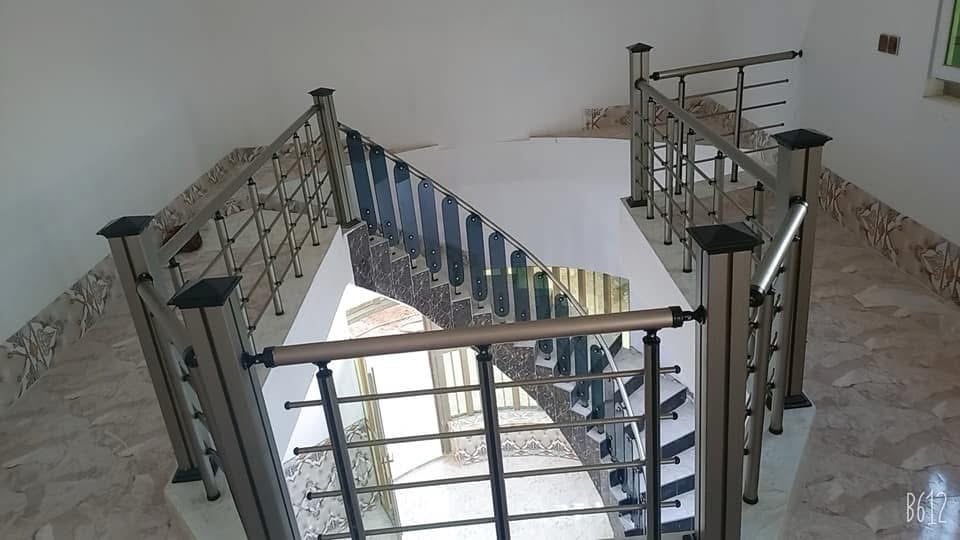 🌟 معمل أساس القمم للمطابخ، المحجرات، الأبواب والديكورات 🌟

لأن بيتك يستحق الأفضل، نوفر لك كل ما تحتاجه لتجهيز منزلك بأعلى مواصفات الجودة وأنسب الأسعار!

🔹 عروض مميزة للموظفين:
 بإمكان كافة الموظفين تجهيز المنزل كاملاً بنظام الأقساط المريحة (نظام منصة).
 العرض متوفر حصرياً لحاملي ماستر كارد الرافدين.

📋 تفاصيل الخدمات والأسعار:
 
🍳 الكاونترات:
 الأسعار تبدأ من 250,000 إلى 550,000 دينار للمتر الواحد (شامل الأرضي مع المعلق/الملحق).
 مرفق مع مرمر كوارتز طبيعي بنسبة 93%.
 سرعة في الإنجاز: تسليم المطبخ خلال 3 إلى 7 أيام فقط!
 
ضمان حقيقي لمدة 5 سنوات.
 
🏡 المحجرات:
 أسعار المتر تبدأ من 45,000 إلى 85,000 دينار (مع تفاصيل إضافية مثل الأبواب أو الدرج الفر).
 
🚪 الأبواب الداخلية:
 يبدأ سعر الباب من 200,000 دينار.
 ✨ تفاصيل مجانية بالكامل:
 القياسات، النقل، والشد (التركيب) تكون مجاناً 100%.

📍 العنوان والتواصل:
 العنوان الجديد: الانبار - القائم - حي الشهداء (مقابل أسواق الخضر، قرب أسواق العائلة).
 
للاستفسار والحجز:
 📞 *********** (متوفر واتساب)
 📞 *********** (متوفر واتساب)