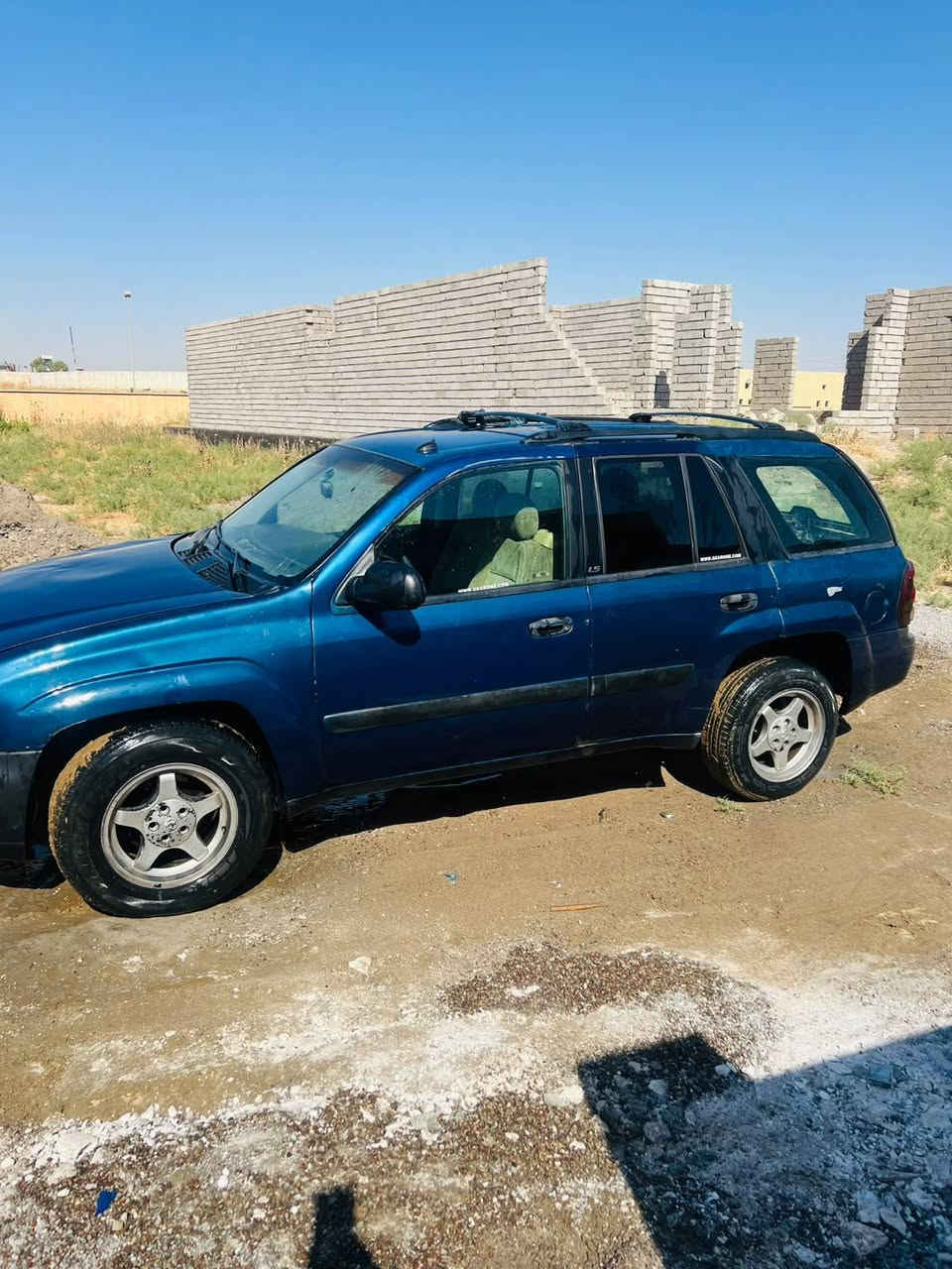 سياره للبيع او مراوس
موديل 2008 كير ومحرك فيفيتي 3000سياره شغاله كلها بس التبريد موشغال 
مسجله ويحول تحويل مايسوي وكاله..
السعر 43$ وقابل للتفاوض وترهم مقدمه والباقي قصاط.
رقم الهاتف ***********
