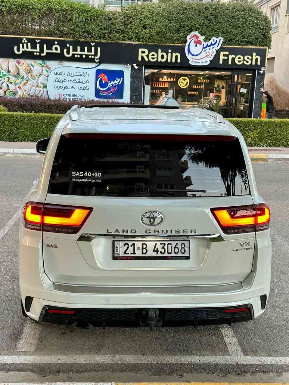 تويوتا لاندكروزر 2023 VX Limited للبيع

الموديل: 2023
الفئة: VX Limited
الوكالة: شركة ساز – وكالة تويوتا العراق
الحالة: السيارة بكل أغراضها الأصلية وموجودة بالباكيت
المحرك: V6 سعة 4.0 لتر
القوة: 271 حصان
الممشى: 60,000 كم، بحالة ممتازة جداً
الدفع: 4×4
الجنوط: 20 إنچ

المواصفات:

- سقف سلايد
- ثلاجة
- 10 وسائد هوائية
- 3 شاشات
- كشن خزن
- مصابيح أمامية زينون
- صندوق خلفي كهربائي
- مقاعد أمامية كهربائية
- تبريد وتدفئة للمقاعد الأمامية والخلفية
- حساسات أمامية وخلفية
- كاميرات 360 درجة، عدد 5 كاميرات
- سماعات JBL
- كامل مواصفات VX Limited

المكان: السليمانية

للاتصال: ***********
