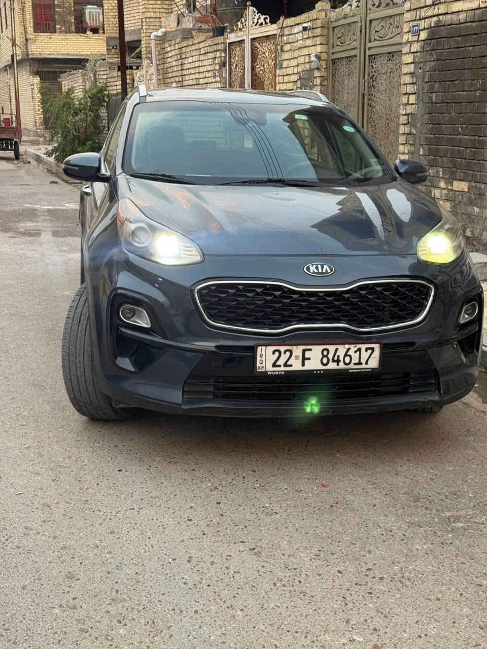 سبورتاج موديل ٢٠٢١ فول مواصفات EX
اللون ازرق محرك ٢٤٠٠
بصمه تشغيل وبصمه ابواب و بصمة صندوق
كشنات جلد 
كشنات امامي تدفئة
كشن السايق تحكم كهربائي
لايتات امامي زينون 
كشافات ليد 
بك لايت لد
رادار امامي 
حساسات خلفية
رادار جانبي (نقطة عمياء)
سياقة ذاتية 
شاشه كبيره
هاندبريك بل رجل 
اوتو هولد للتوقف في الازدحام
تبريد قطعتين امامي خلفي 
صندوق كهربائي 
اناره ترحيب خارجيه
نضام تحديد المسار 
مري شفط 
انارة داخلية ليد 
ماشية100 ميل
السيارة اكلين حادثهة الدعامية طايحة ونفسهة مرجعيهة 
رقم اربيل شرط تحويل 
مكان السيارة بغداد سيارة نظيفه جدا
للاستفسار  *********** يوجد واتساب
