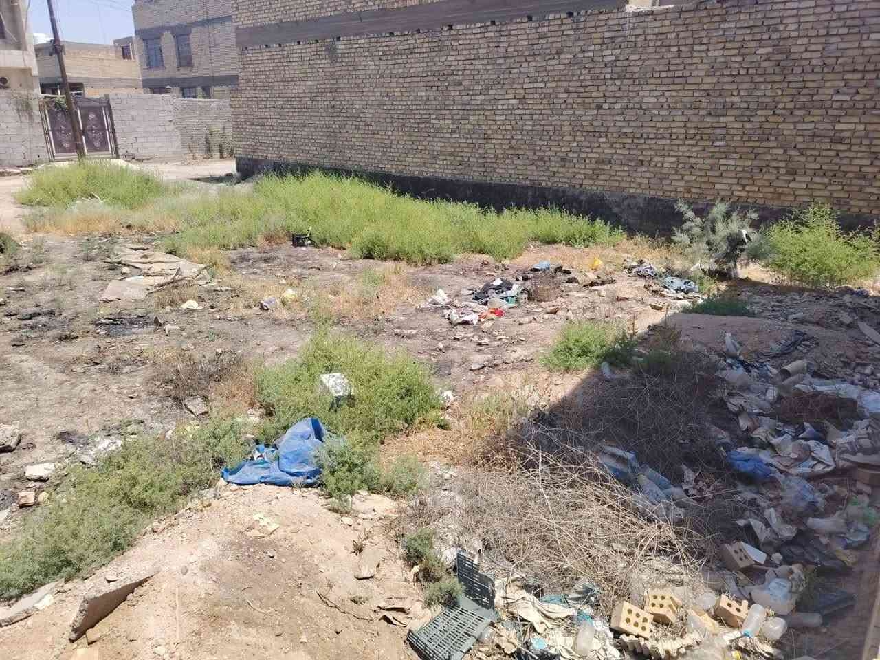 قطعة للبيع زراعي ٢٠٠م بمنطقة ركية وفاضل الزراعي خدمات ماء وكهرباء طبعن ماء اسالة مو بير بنص المنطقة واجهة ١١ونص ونزال ١٨ للإستفسار ***********
