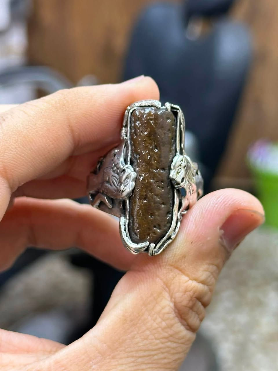 السلام عليكم / عرك سلطاني نباعي 
القطعه طاقات رعب الرعب
صياغة المبدع امير خبرالي قياسه ٢٢
يوجد توصيل لجميع المحافضات
***********
