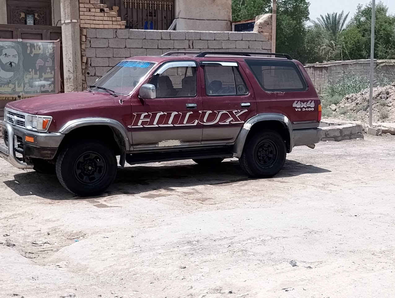 سلام عليكم سياره للبيع جيب تيوتا ياباني مكينه وكير لاتنقيص ولا تبخير حداديه جاهزه،تخم تاير جديد باتري جديد كهربائيات شغاله اوتوماتيك موديل 1990،سعر 38 بيه مجال حك جيه سياره وضع شركه مامصبوغه ناصرية،الشطره ***********,,
