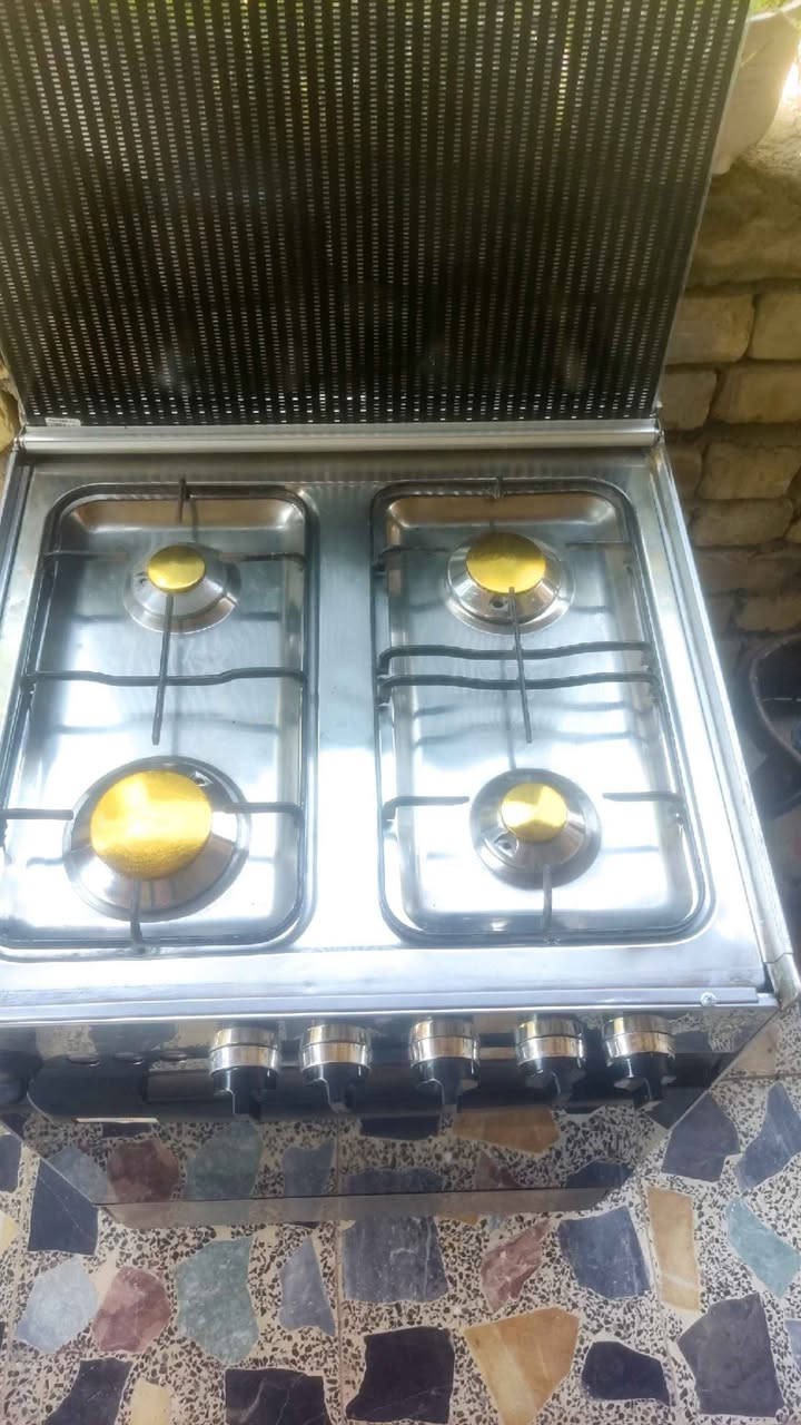 طباخ تكنو نضيف مستعمل 4 عيون وفرن فوگ وجوه ناره زركه سعر 125 عنوان بغداد فلكه حي النصر قرب مطعم كباب سليمانيه للستفسار اكثر اتصل على الرقم *********** بغداد, العراق
