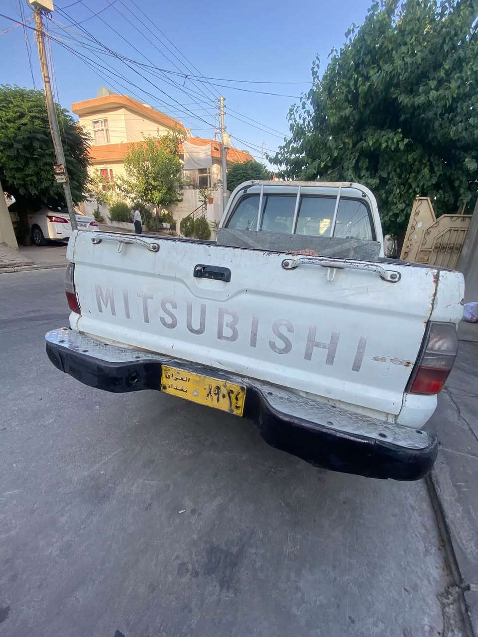 مستەر بۆشی بۆفرۆشتن مۆدێل ٢٠٠٣ ئاڕم سلێمانی بەشەرتی گێڕومەکینە سەیارەکە توندوتۆڵەسەیارەکە بۆیاخی نیە بەس ئەو لێدراوەی لای سایەقی هەیەو تەواو بەشەرت سەیارەکە ئاڕم سلێمانی پاکوخاوێنە سعرەکەشی ٥٥ گەڵاو مەعامەلەیەکی برایانە ژمارەی خاوەنی*********** ئاسیا ***********کۆڕەک

