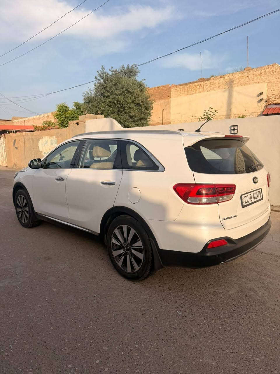 ​🚗 كيا سورنتو 2017 للبيع
موديل: 2017
​حالة السيارة: ممتازة جداً جاهزة للاستخدام
المسافة المقطوعة (200km)
المحرك(6) 
كير ومحرك مكفول 
خليجي مكفول من الضرر فقط ملاحظات خدوش بسيطة 
​مكيف هواء ممتازة برودته (أمامية + فتحات خلفية)
​حساسات خلفية للمساعدة في الركن
​كشافات ضباب أمامية
​مرايا جانبية كهربائية
​نظام تثبيت السرعة (Cruise Control)
تواصل ***********
موقع السيارة تكريت
