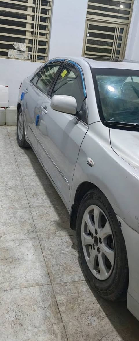 السلام عليكم
كامري رقم ذي قار مميز مشروع وطني2008
فول مواصفات عدى البصمه

فتحة. تبريد قطعتين. برده خلفيه. تحكم ستيرن. مثبت سرعة. كشن السايق كهربائي فقط . كهربائيات كلها شغاله محرك2400

اخوان هسه نجي شنو بيها نقص

اول شي المحرك بدلت بيه الكور بسبب عوج ولف وبدلت كور تفصيخ 

بيه طخه باب الصدر عكس السايق موضح بالصوره يرجع بارد. وبيها شخوط بالبيبان

بيها جراد بالبنيد. الباقي مكفوله لاضربه ولا ارباك ولاغيره

السياره بسمي مشروع وطني رقم مميز أ3030

رايدها ب90وبيها مجال قليل للاستفسار ***********

مكان السياره الناصريه.قضاء النصر

اخوان انا مكلف بالنشر. الاتصال ع الرقم
