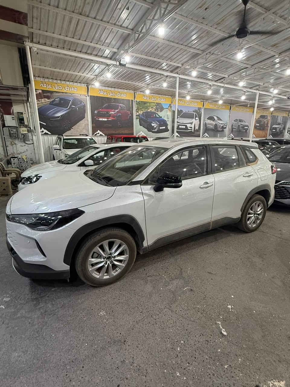 🔥 إذا نحچي عن السيارات العائلية… تويوتا تعرف شلون تجمع القوة والراحة بسيارة وحدة!
🚘 Toyota 2026
سيارة عائلية بمساحة واسعة، تصميم قوي وراحة تخليها مناسبة للمدينة والسفر والمسافات الطويلة 👌

✨ أبرز مميزاتها:
➖ مساحة داخلية واسعة ومريحة للعائلة
➖ مقاعد مريحة ورحابة ممتازة للركاب
➖ تصميم خارجي قوي وحضور واضح على الشارع
➖ داخلية عملية بتفاصيل مرتبة
➖ أنظمة وتقنيات تساعدك بالقيادة اليومية
➖ مساحة تخزين مناسبة لاحتياجات العائلة والسفر
➖ اعتمادية تويوتا المعروفة

💯 تويوتا 2026… عائلية بالمساحة، قوية بالحضور، ومصممة حتى تخدمك بكل مشوار. يم معرض جبل عرفه 

العنوان بغداد الكريعات شارع الوقف السني معرض جبل عرفة

***********  اتصلووو وتدللون
