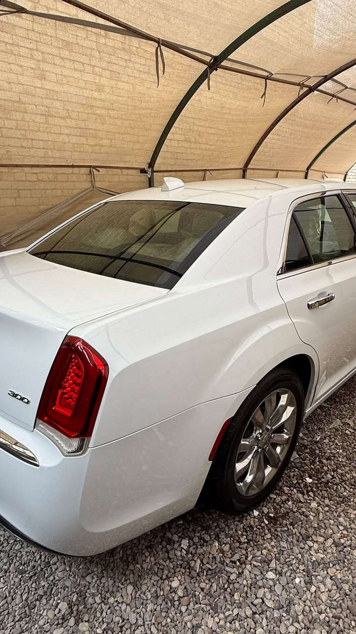 كرايسلر ٢٠١٨ • داخل بيجي جلد • ماشيه ١٠٠ الف