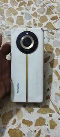ريدمي 11برو بلاص 5G ذاكره 512 الجهاز كله شغال ما مفتوح ابد  بس بي فطور...