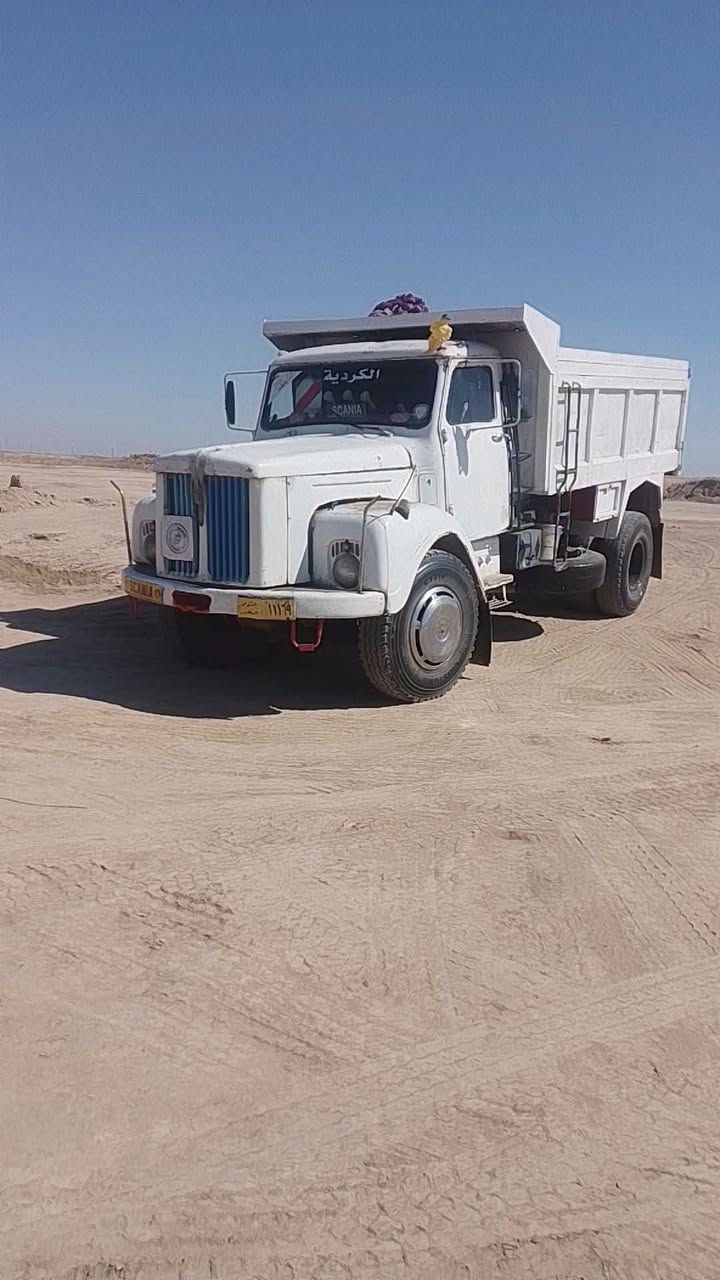 سلام عليكم سكانيا 111 للبيع موديل 79 مكينه وكير خير من الله كير ١١٣  تخم تايرات بدي جديد اكسن خفيف سياره بلاديه وحلوه كهربائيات كله شغاله رقم تأميم صدامي شراي خابر عالرقم ***********
