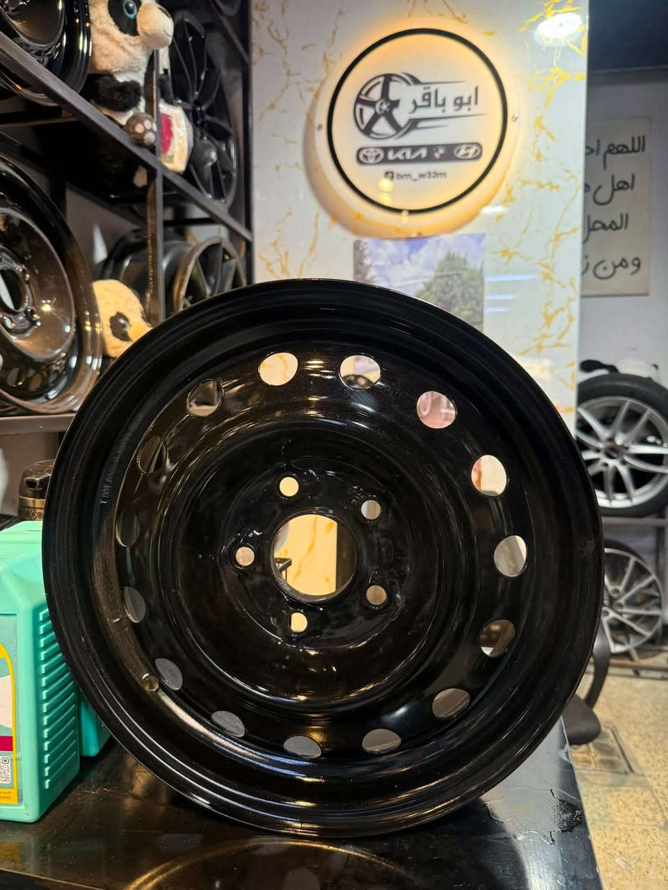عرض خاص وأصل للـ (إلنترا - فورتي - سيراتو)! 🚗🔥
لكل أصحاب السيارات الي يدورون نظافة
🔹 حجم 16 أصلي (مختم):
 شرط مكفول من العواج والطعج.
 💰 السعر: 140 ألف دينار للتخم.
🔹 حجم 15 أصلي (مختم):
 شرط مكفول ونظيف جداً.
 💰 السعر: 130 ألف دينار للتخم.
🔹 حجم 15 جديد (20 فتحة):
 مميز ونظافة زيرو.
 💰 السعر: 160 ألف دينار للتخم.
🚚 تتوفر خدمة توصيل لكافة المناطق/المحافظات.
📍 العنوان: بغداد - حي العامل - شارع 7 نيسان.
📲 للطلب والاستفسار عبر الواتساب: ***********
