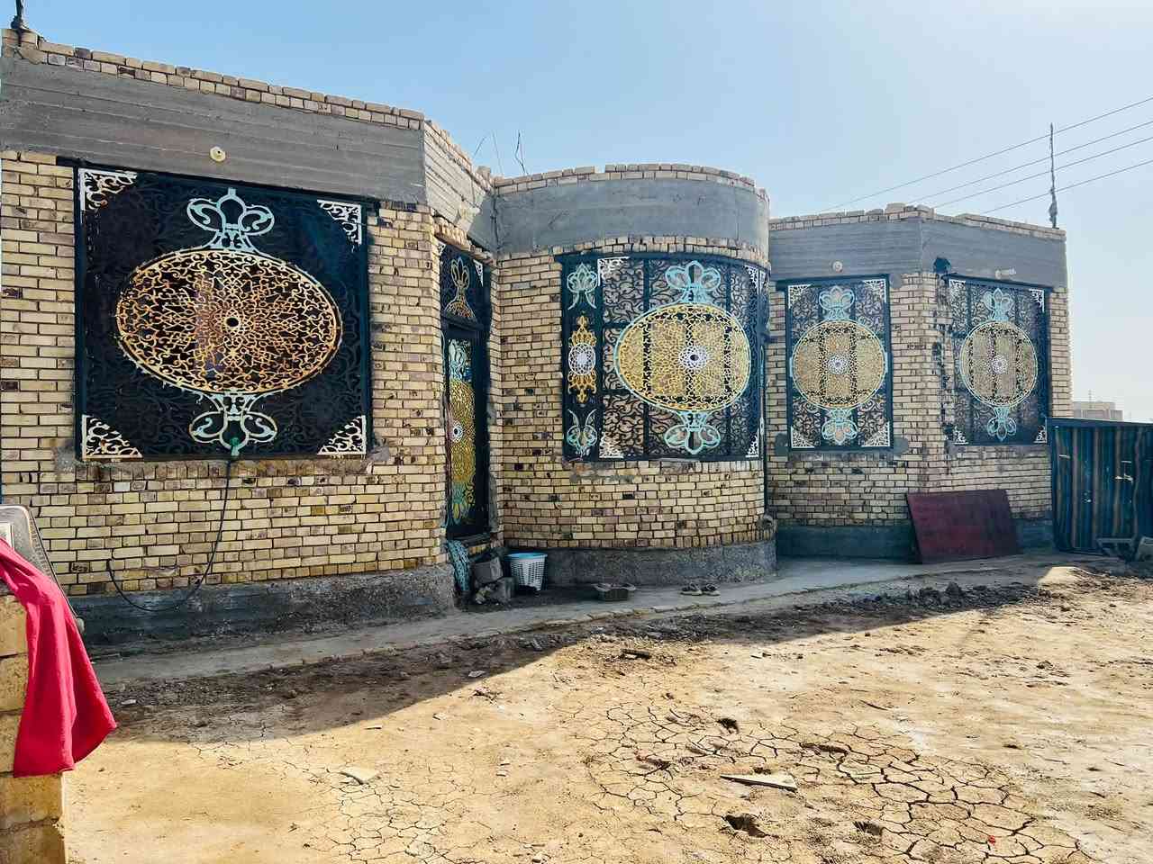 بيت للبيع • الرميثة • ١٠٠٠م