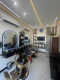 شباب كراسي العدد 2 ملكي للبيع نضاف 80‎%‎ سعر 600 للكرسي الواحد وميوزه ...
