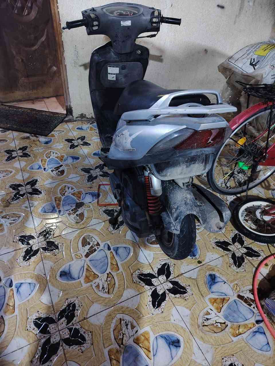 ألسلام عليكم
دراجة ماكس للبيع
محرك بلاد جديد ألدارجه چانت واگفه ما ماشيه برغي ما بدل بيه ناقصه بس دبل أمامي
ألسعر 750  وبيه مجال
اتصال ***********
