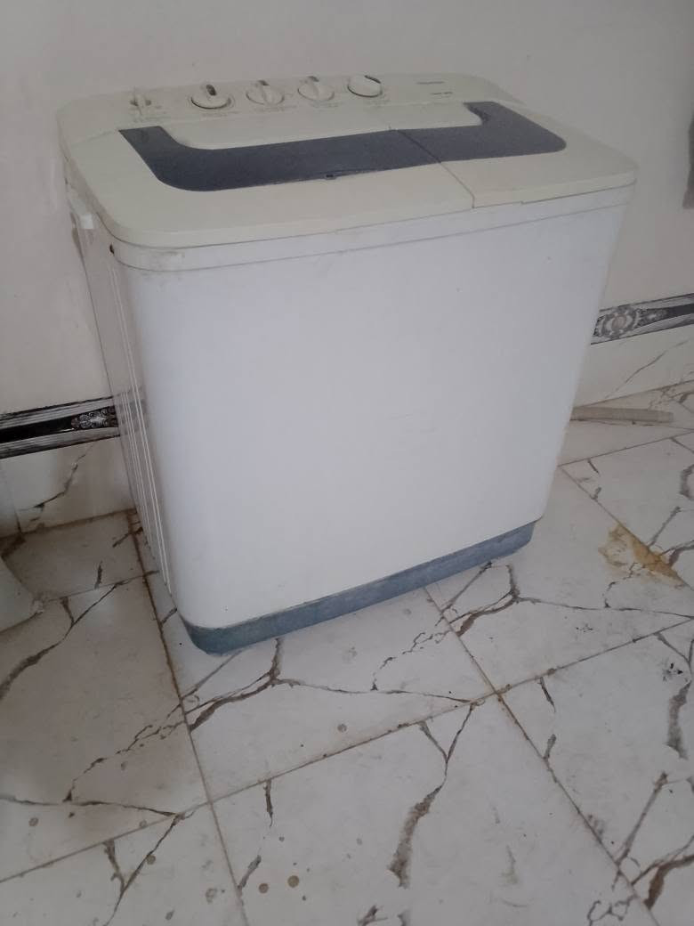 غسالة توشيبا ياباني شغاله شرط حيل نظيفة يرهم مراوس بعاطل والعنده هم نشتري ‏‪‏‪***********‬‏ كركوك, العراق
