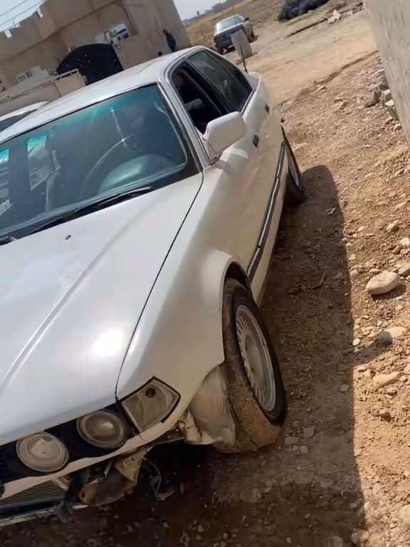 سلام عليكم البيع بي ام ٧٠٠ محرك شرط كير او توماتيك شرط تحويل و وكاله سعر ٢٨ بي مجال فحص نينوي بتزين مسجل عنوان  برطله *********** / ***********
