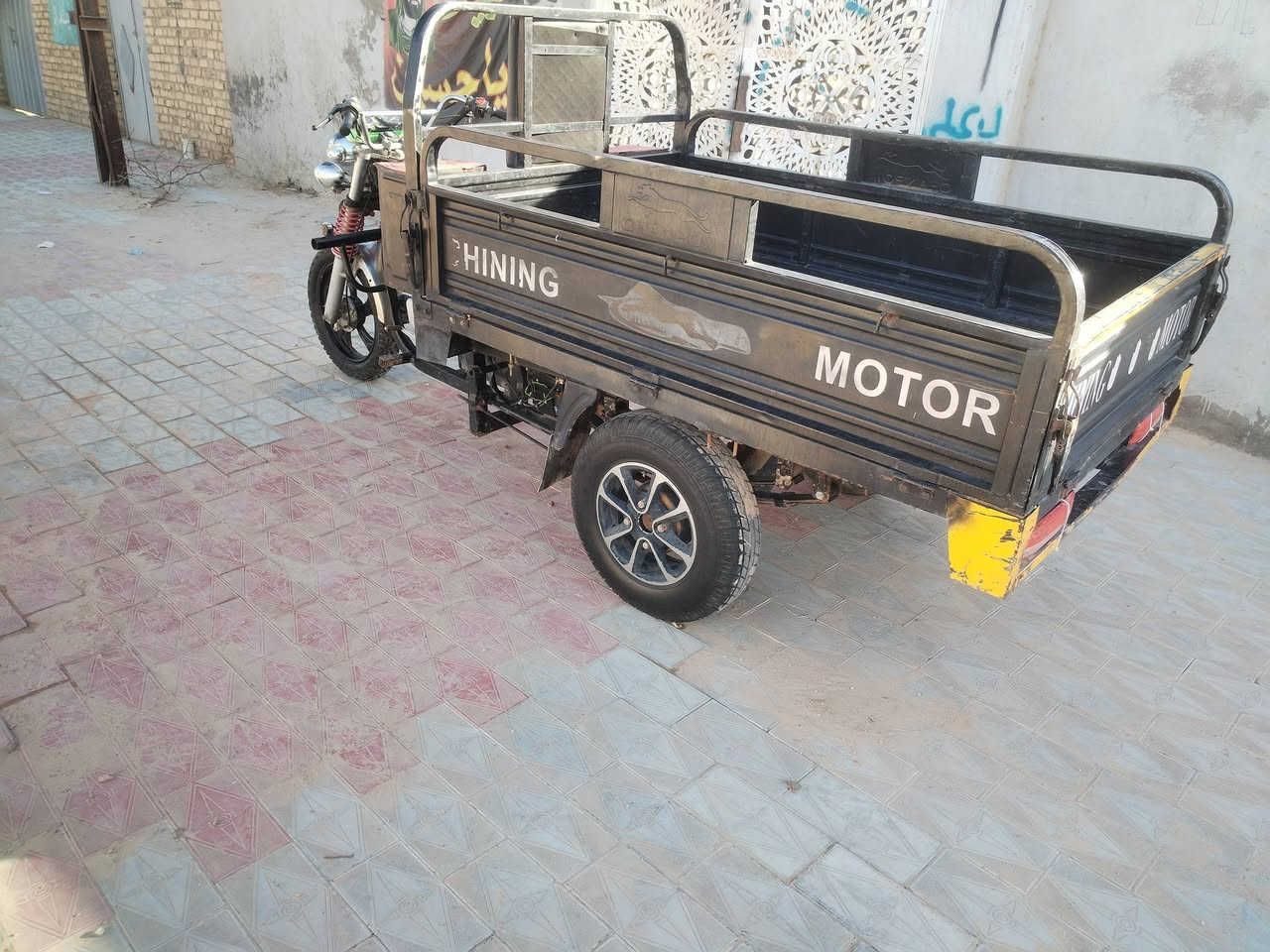 دراجه البيع مكفوله كفاله عامه الدراجه مامرتبه السعر مليون ٤٠٠ العنوان بل حمزه الشرقي *********** ا

