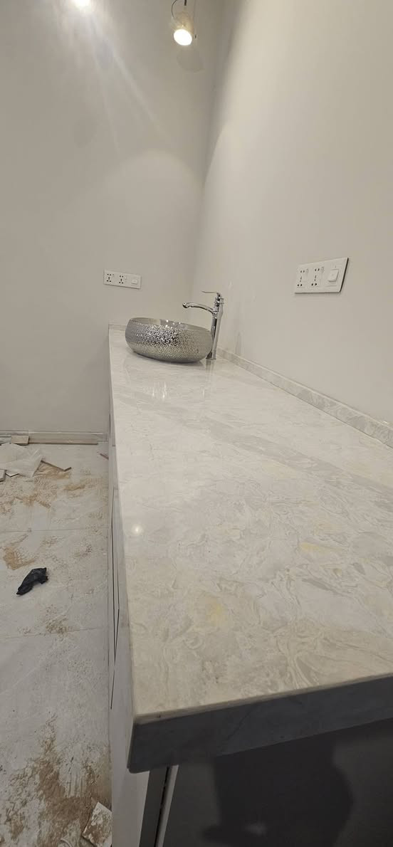 اليوناني للكوارتز  🫆
إبداع بالدقة ...  وفخامة بالتنفيذ  
قص _وتركيب _ وتفصيل حسب التصاميم المطلوبة 
بأحدث الاجهزه وأعلى جودة  
غير مطبخك   و مساحتك إلى تحفة فنية  🎨 
للاستفسار/ اتصال أو مراسله 
*********** / واتساب 
***********٩ /واتساب
