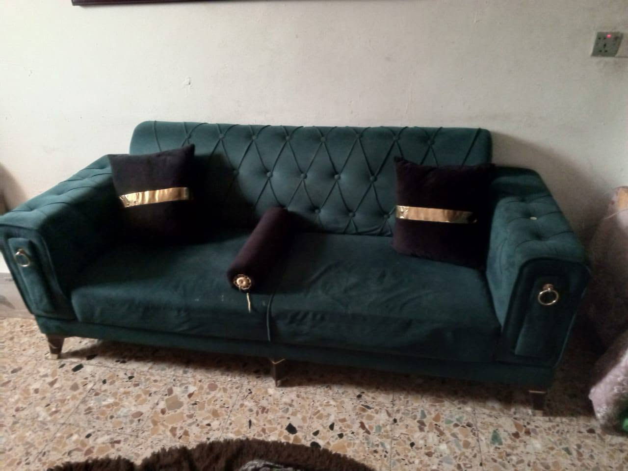 اغرض بسعر مناسب ***********
