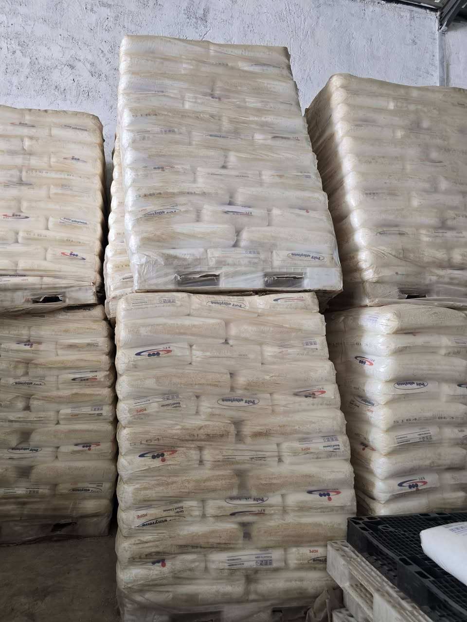 السلام عليكم
متوفر BL3 
العنوان بغداد _ التاجي 
رقم الهاتف ***********
