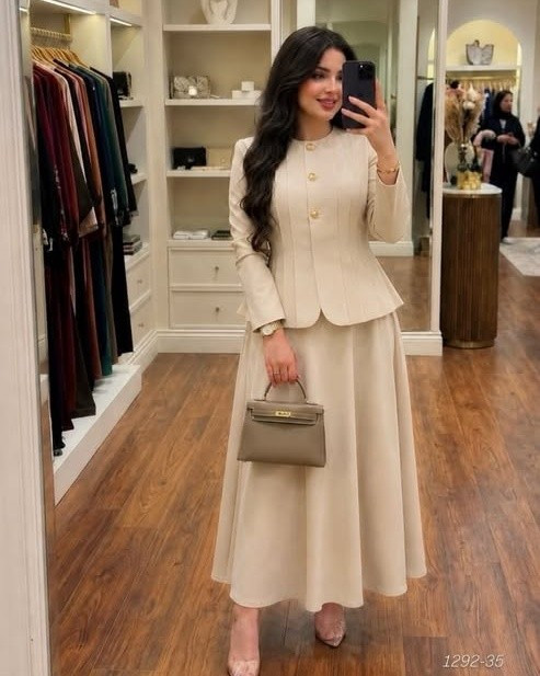 يوجد توصيل لجميع المحافظات العراق 
اي اختلاف بالموديل عن الصورة لا تستلمونة ونكون ممنونين منكم
للحجز و الاستفسار مراسلة الصفحه او الاتصال على الارقام *********** واتساب او فايبر
يتوفر بيع جملة

نص مكتوب في الصور:
- 1292-35