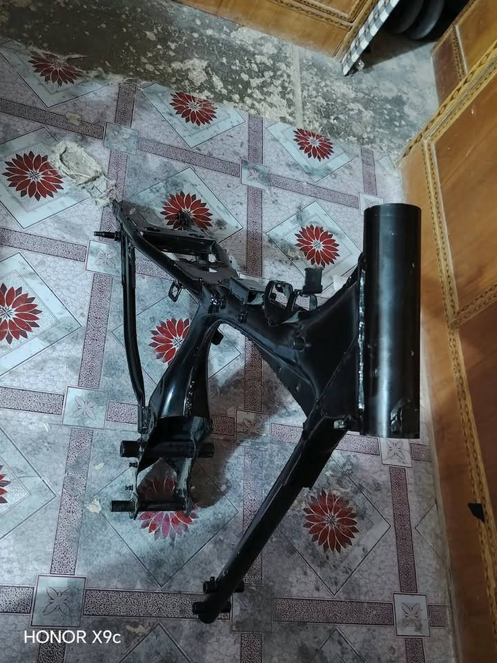 السلام عليكم شاصي كلك كلك للبيع سعر ٨٠الف وبي مجال المكان محافضت الحله قضاء مدينت القاسم للتواصل هاذه رقم ***********

نص مكتوب في الصور:
- HONOR X9c