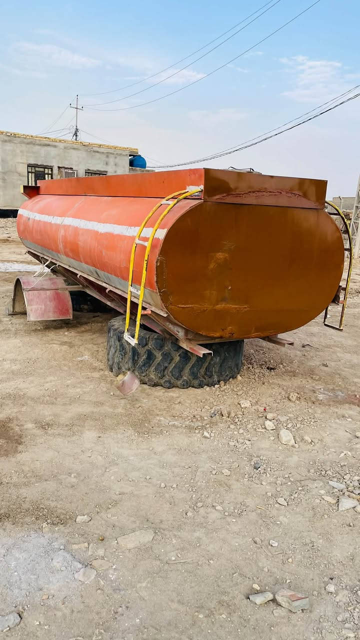 تانكي • مقلون