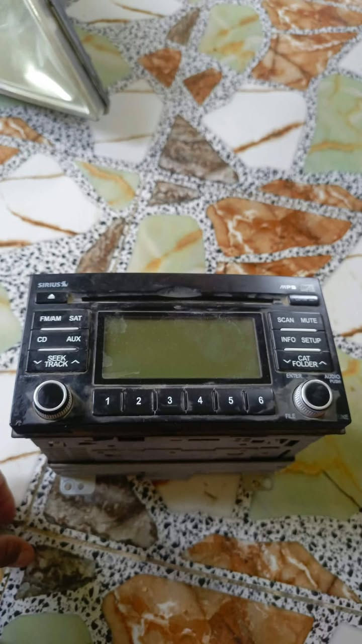 المحتاج من ذني الغراض  يراسلني واتساب 
وكلهن شرط الشغل ***********
