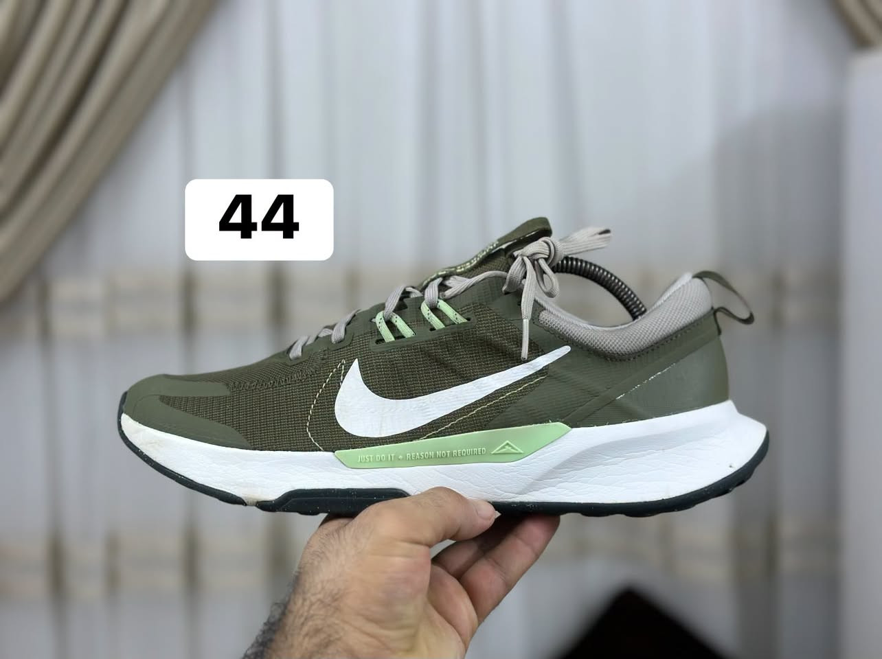 قطع باله اصلي 100‎%‎
القياس داخل الصور الاسعار مختلفه 
يوجد توصيل بغداد والمحافظات 🚚 ***********

نص مكتوب في الصور:
- 39 يلبس 40
- 44
- 39
- 47
- 43
- 41
- 42 حديث
- 45 ونص حديث