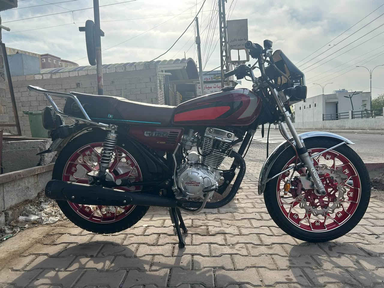 إيراني • ٢٠٠ • موديل ٢٥